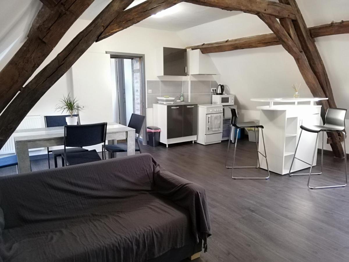 Appartement Au Pied Du Circuit De Magny-Cours Eksteriør billede