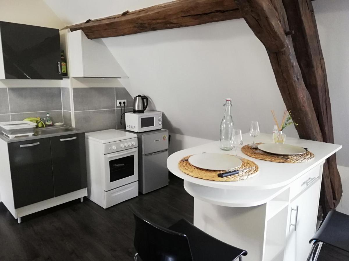 Appartement Au Pied Du Circuit De Magny-Cours Eksteriør billede