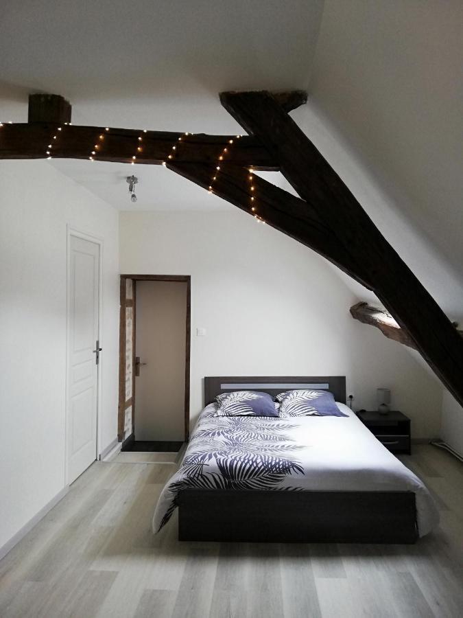 Appartement Au Pied Du Circuit De Magny-Cours Eksteriør billede